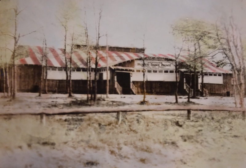 Johnsons Rustic Dance Palace (Johnsons Rustic Resort, Krauses Hotel) - Rustic Dance Palace 1928 (newer photo)